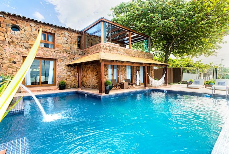 Proj. Arq. Juliana Pippi Casa de Pedra_Canasvieiras