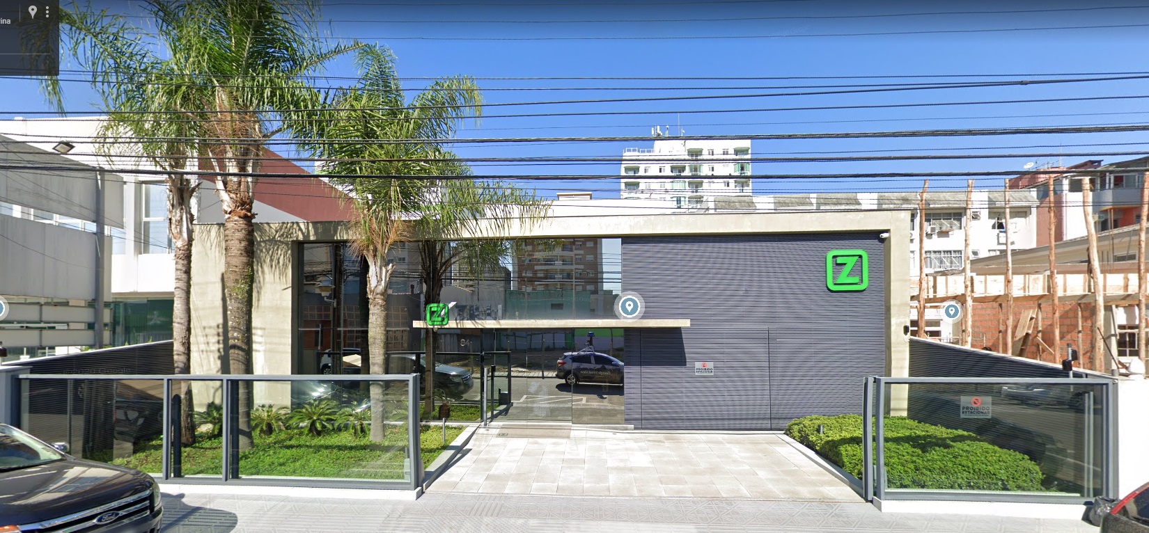 Jardim da sede da Construtora Zilli