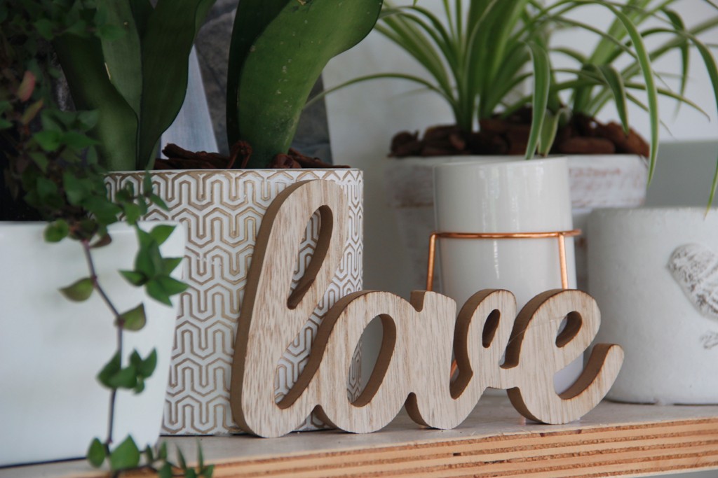 Cachepots cerâmica esmaltada bege para plantas ornamentais